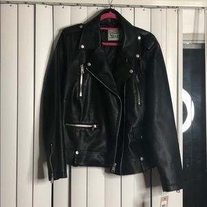 *PLUS SIZE!* Black Leather Jacket